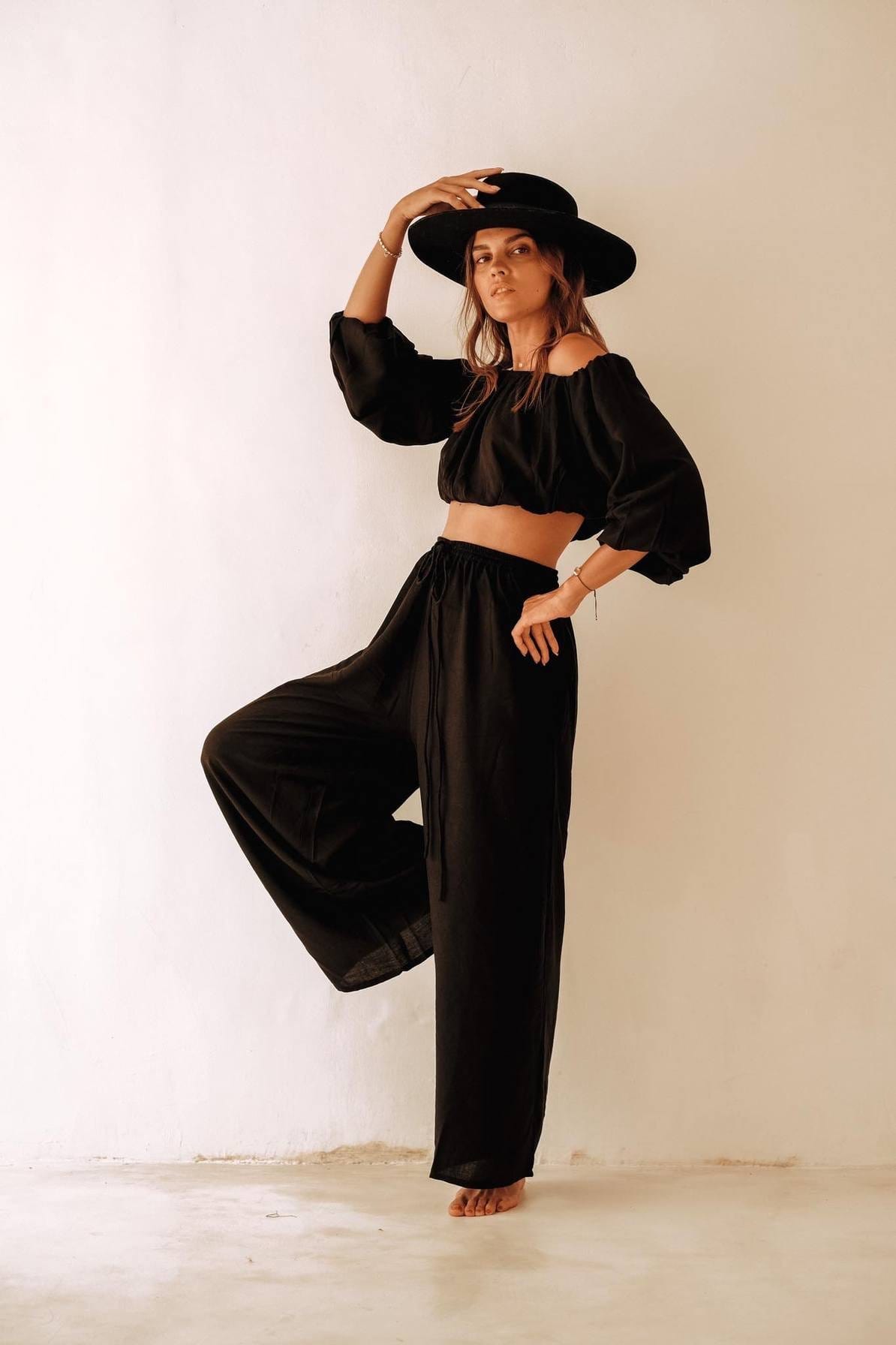 The Oasis Wide Leg Pants {onyx}