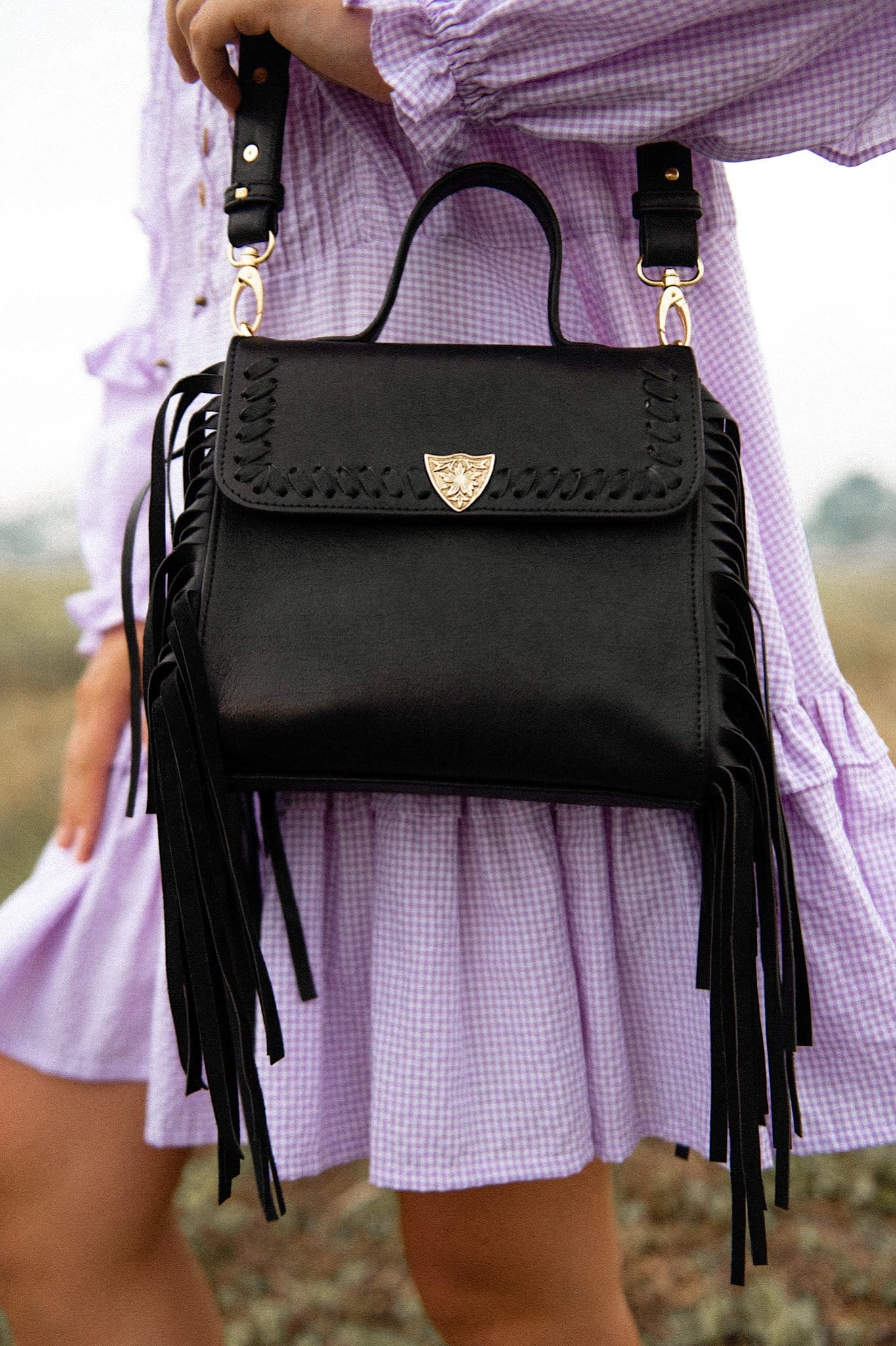 Innerbloom Fringed Bag {black}